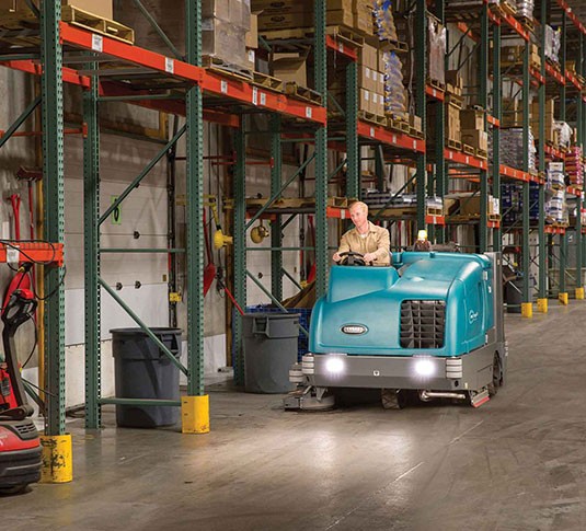 M30 Barredora-fregadora de conductor sentado alt 14